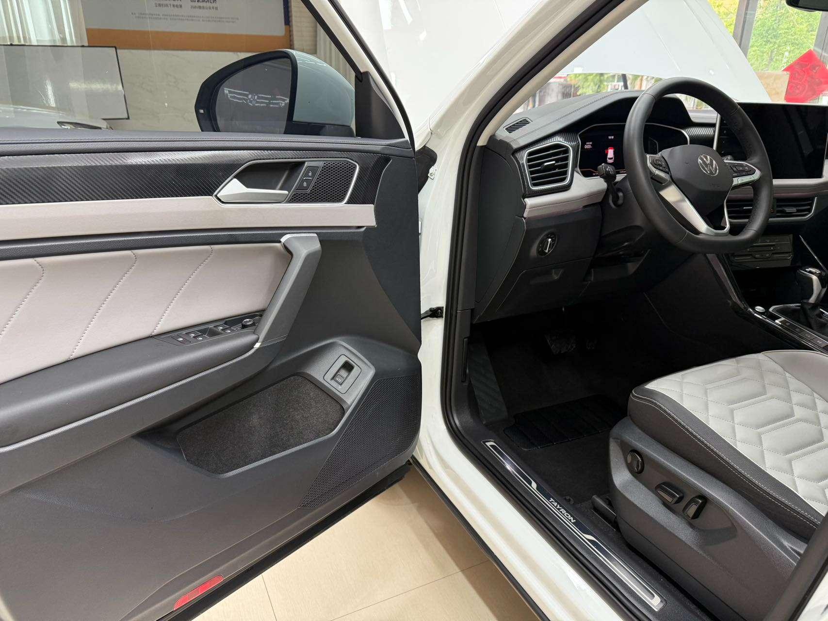 Volkswagen Tayron 2023, фото 8