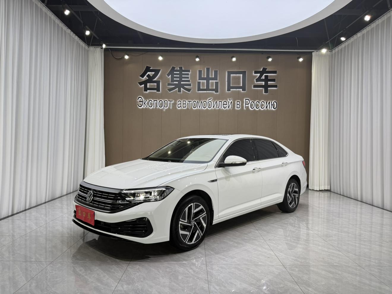 Volkswagen Jetta 2023, 1.4 л турбо, робот (DCT), передний, пробег 45 000 км — авто из Китая с пробегом
