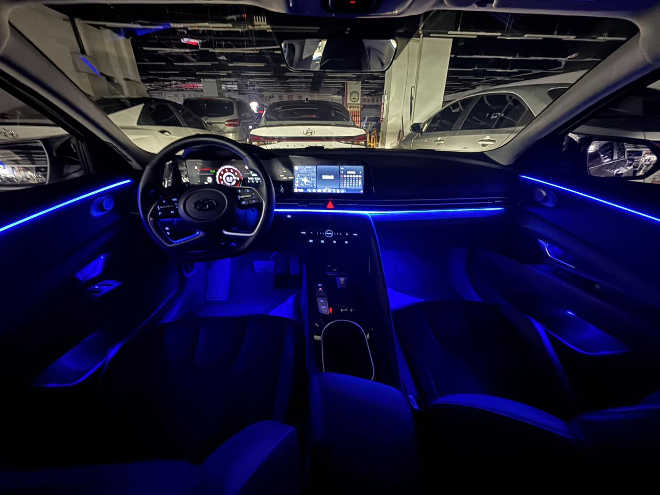 Hyundai Elantra 2022, фото 17