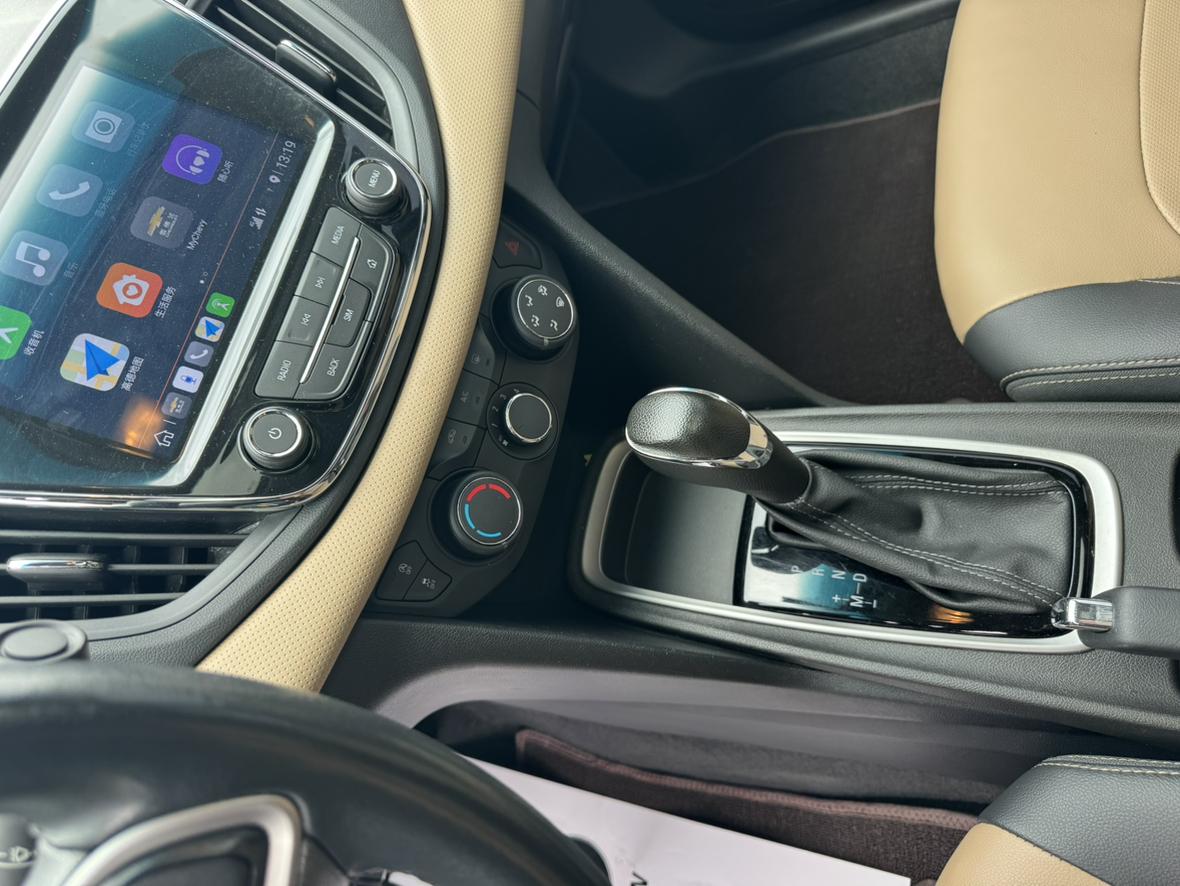 Chevrolet Onix 2022, фото 16