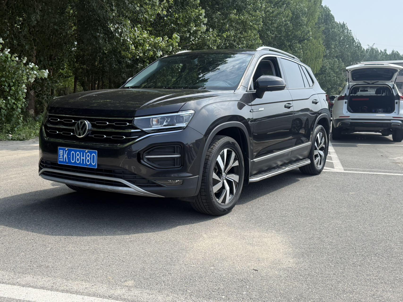 Volkswagen Tayron 2022, 1.4 л турбо, робот (DCT), передний, пробег 37 300 км — авто из Китая с пробегом