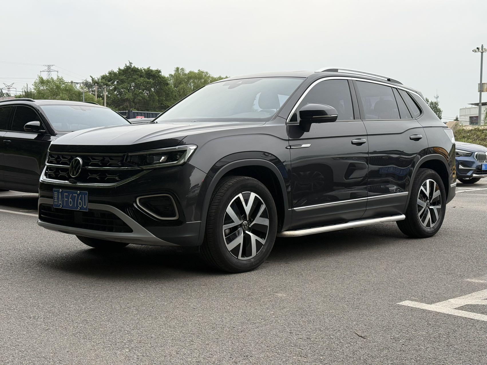 Volkswagen Tayron 2023, 1.4 л турбо, робот (DCT), передний, пробег 54 000 км — авто из Китая с пробегом