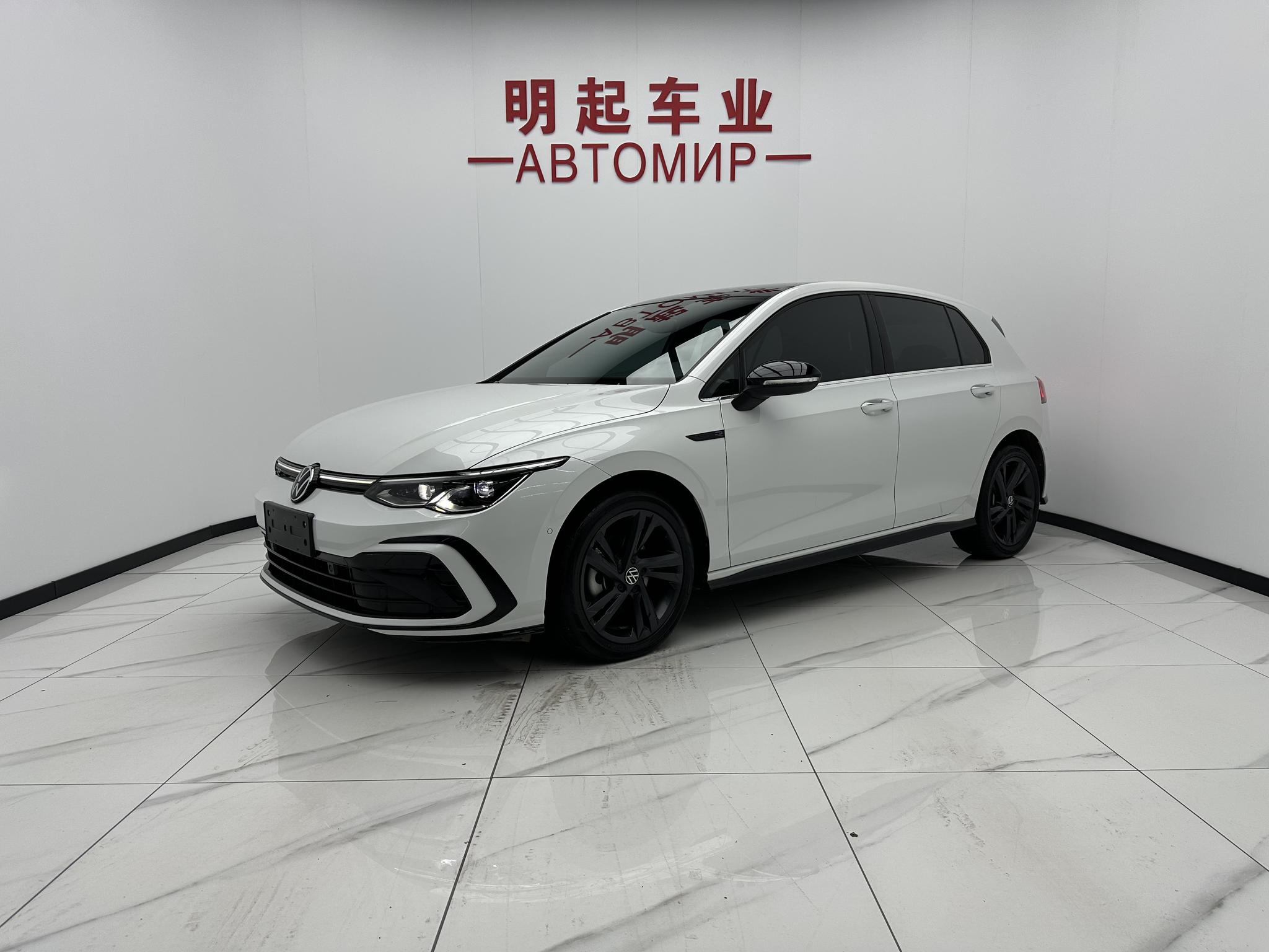 Volkswagen Golf 2023, 1.4 л турбо, робот (DCT), передний, пробег 34 000 км — авто из Китая с пробегом